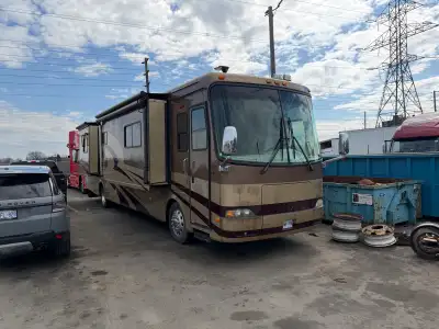 • 40 ft Class A diesel pusher (pre-DEF) • 83,914.3 miles • 4 slide-outs (spacious interior) • Full l...