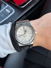 Audemars Piguet Royal Oak 15400ST White Dial