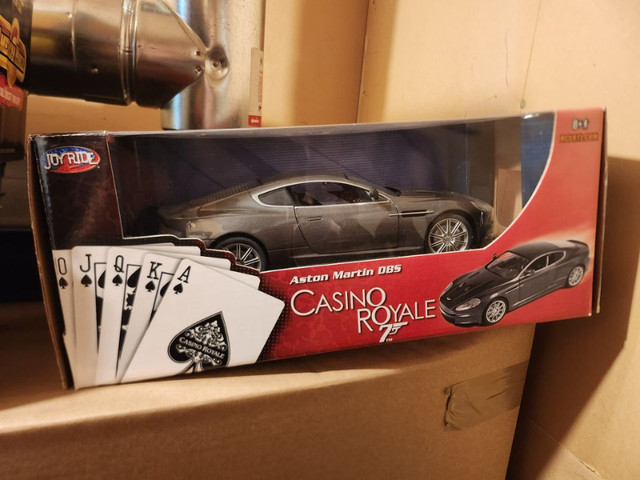ERTL 1/18 RC2 Joyride James Bond Casino Royale Aston Martin DB5 in Toys & Games in St. Albert
