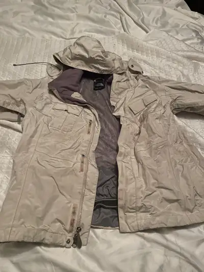 The North Face jacket. I Deliver, View more