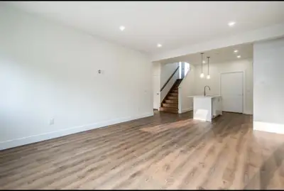 Beautiful Rooms for Rent in Bridgewater – Prime Central Location Near NSCC About a 1-minute walk to...