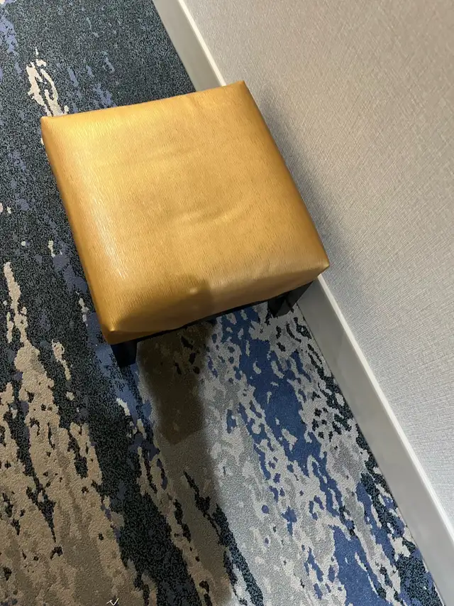 Gold Footstool in Other in City of Toronto - Image 4