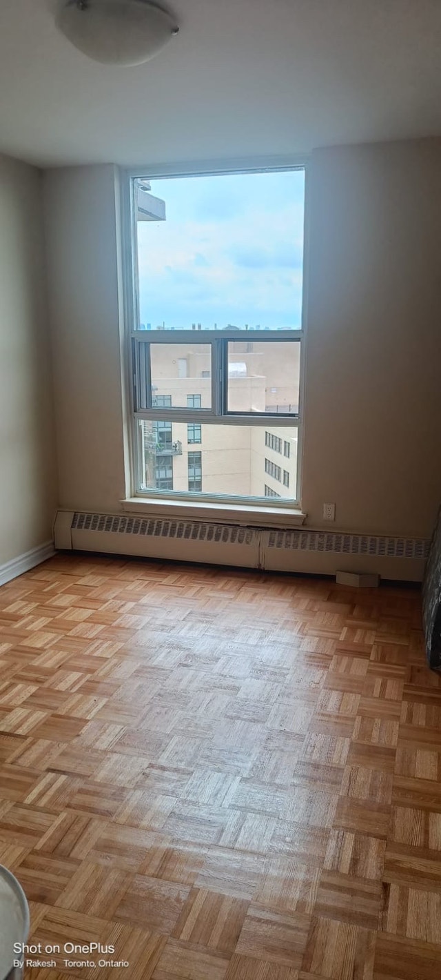Shared room for rent Room Rentals & Roommates City of Toronto Kijiji