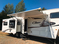 32.5 Cougar Fifth Wheel for sale(Perfect for Arizona Snow Birds)