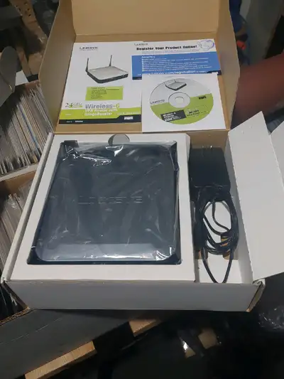 LINKSYS wireless-G VPN router w rangefinder
Mint
$15, View more