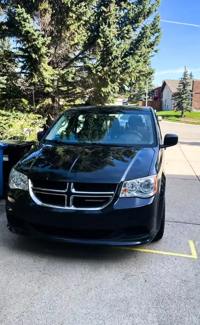 2015 Dodge Grand Caravan SE 3.6 L| Low KM | Excellent condition (Clean Title) The car has no mechani...