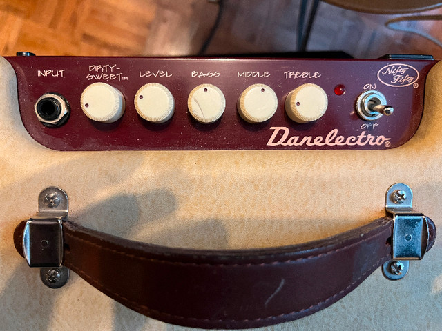 Danelectro Nifty Fifty Ampli 15 watts dans Amplificateurs et pédales  à Longueuil/Rive Sud - Image 2