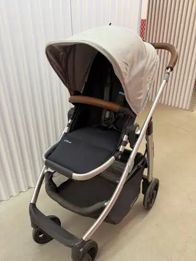 UPPABABY CRUZ STROLLER, View more