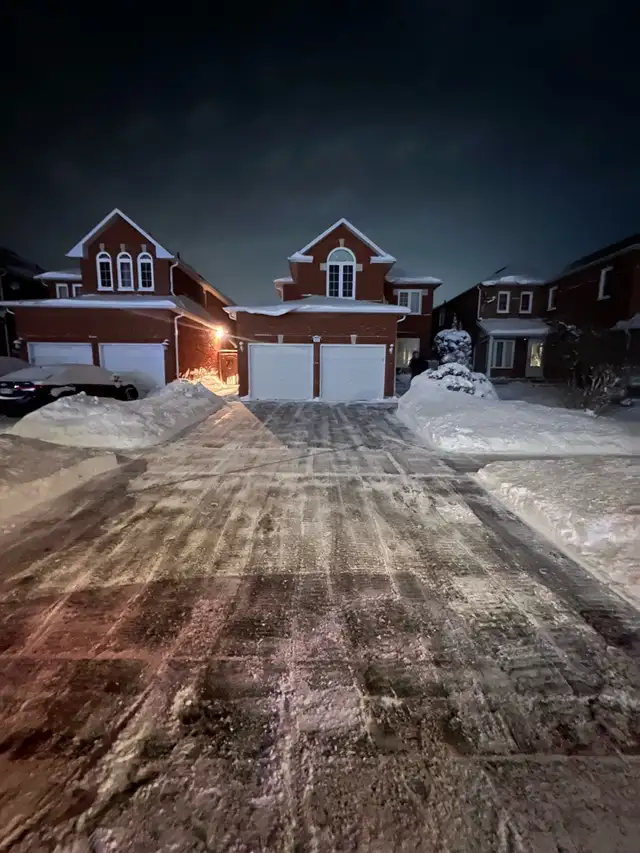 Reliable Snow Removal | Seasonal Rates From $650 + HST