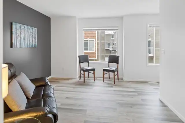 Semi retired Interior Painter in Painters & Painting in Calgary - Image 4