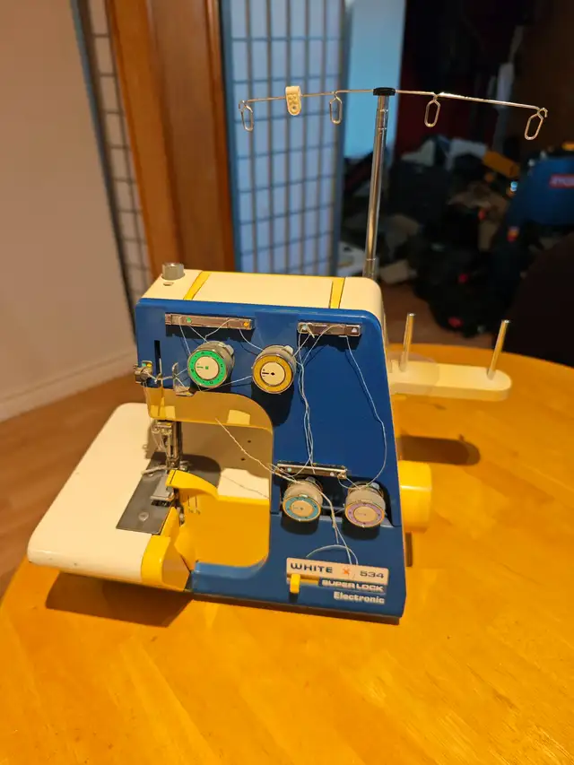 Machines à coudre in Other in Sherbrooke - Image 3