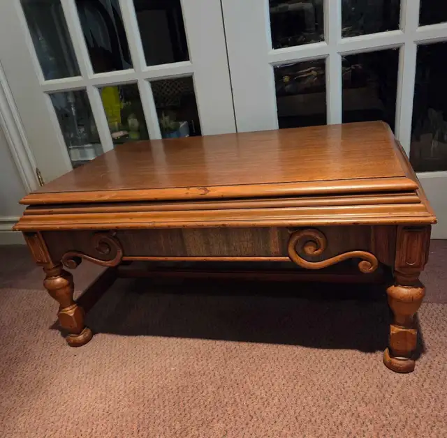 Vintage wooden coffee table by Thomasville in Coffee Tables in City of Toronto - Image 11