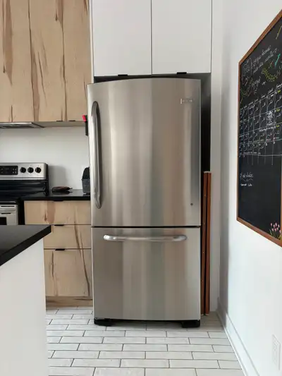 Réfrigérateur Frigidaire Gallery (inox), View more