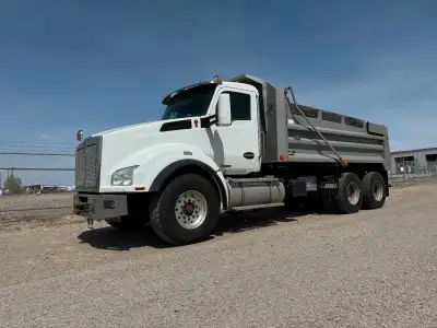2020 Kenworth Dump Truck 330573km 8510hrs Cummins X15 500hp Eaton 18speed Manual Transmission Full L...