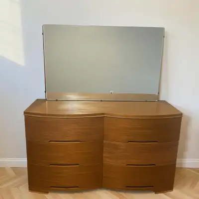 some minor costmetic damage front of drawers ( see photos) all drawers in tact and slide well - soli...