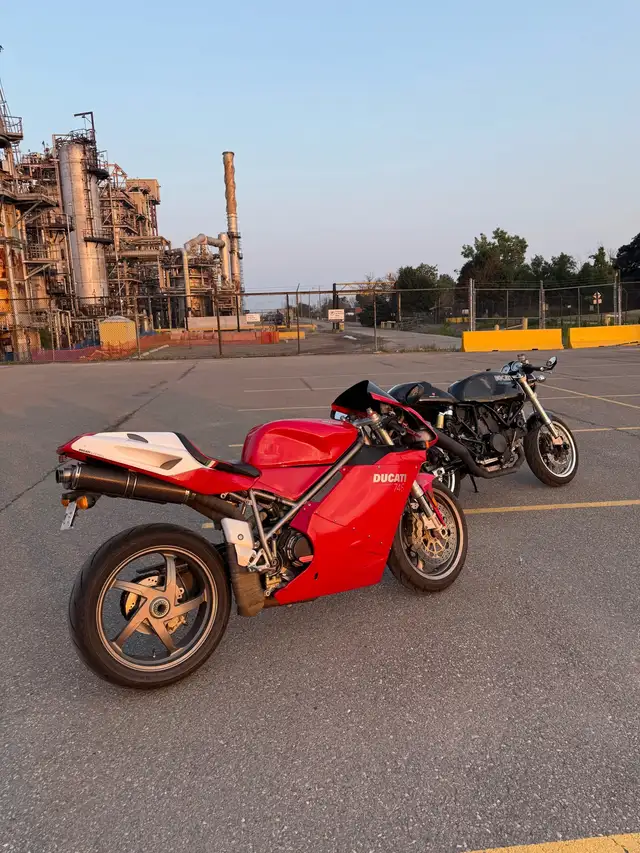 2002 Ducati 748s in Sport Bikes in Mississauga / Peel Region - Image 3