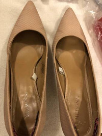 Ladies 3" Merona pumps $20 size 8 1/2, peach colour, gently used