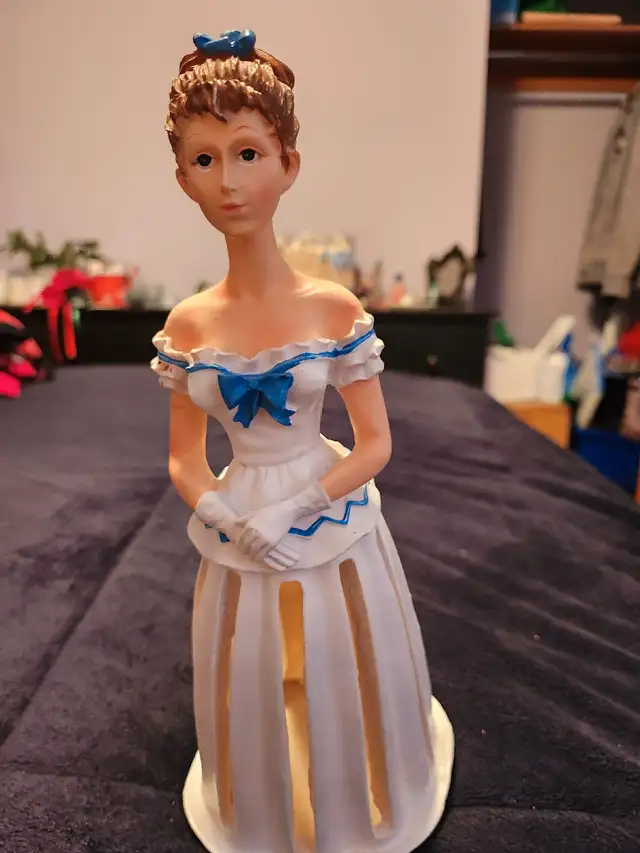 Doll  Napkin Holder in Kitchen & Dining Wares in Thunder Bay - Image 6
