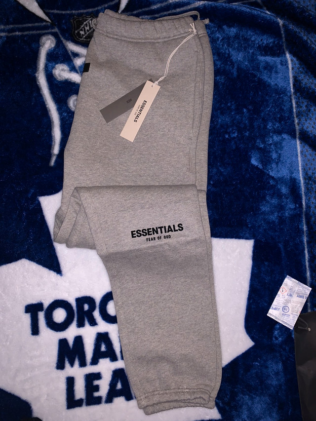 FearOfGod Dark Oatmeal Hoodie & Sweatpants  Size Large & Small in Men's in Markham / York Region - Image 3