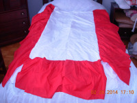 Red Cotton crib skirt/zippered sleeping bag/sac a couchage/jupe
