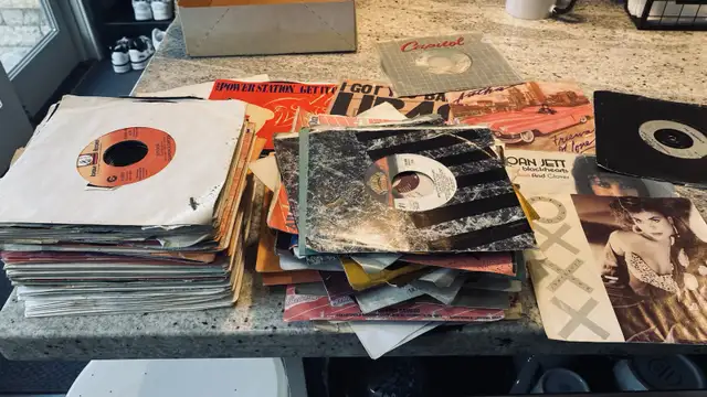 45s records 64396544531202120