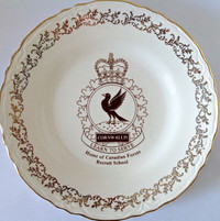 Vintage Assiette porcelaine Forces armées canadiennes L