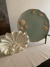 Decorative plate and sea shell