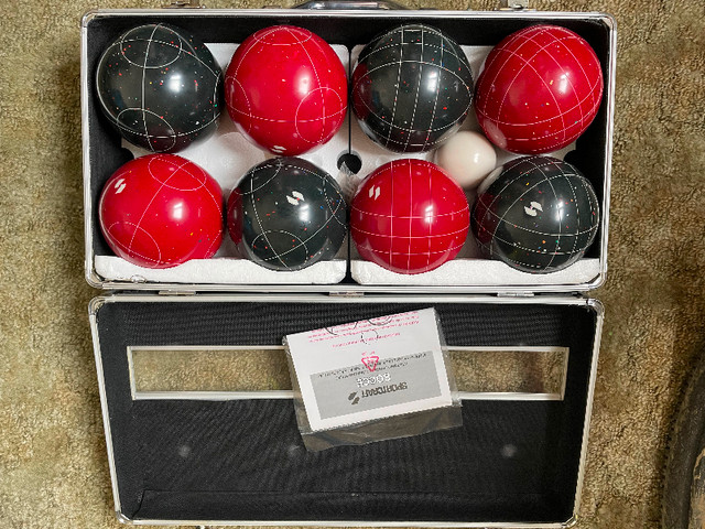 Botchi Ball Set with case in Other in Saskatoon