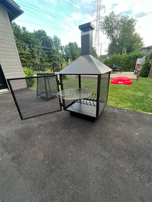 Foyer extérieur  in Fireplace & Firewood in Lanaudière - Image 7