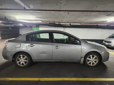 Asking 2000 for this car it runs well it has 306k on it all it needs is front rotors but still drive...