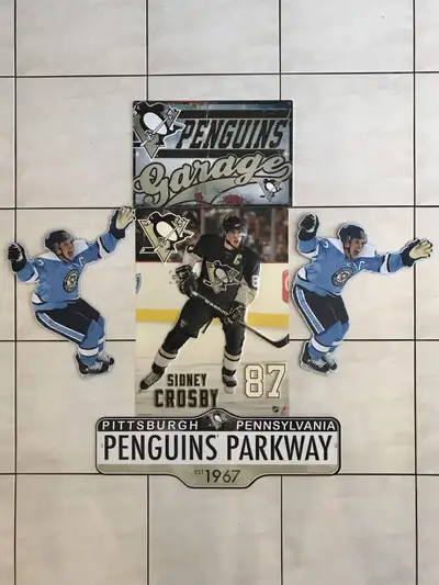 PITTSBURGH PENGUINS PLAQUES, SIGNS & CARDBOARD COLLECTIBLES, View more