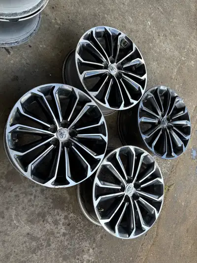 STILL AVAILABLE Came off Toyota Corolla Bolt pattern 5x100 Size 17x7,offset 39, Center bore 54.1No b...