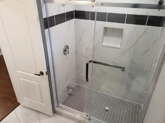 BEST PAINTER/RENO 6478347594 Milton from $100/room (8fx8f)+paint in Painters & Painting in Oakville / Halton Region - Image 6
