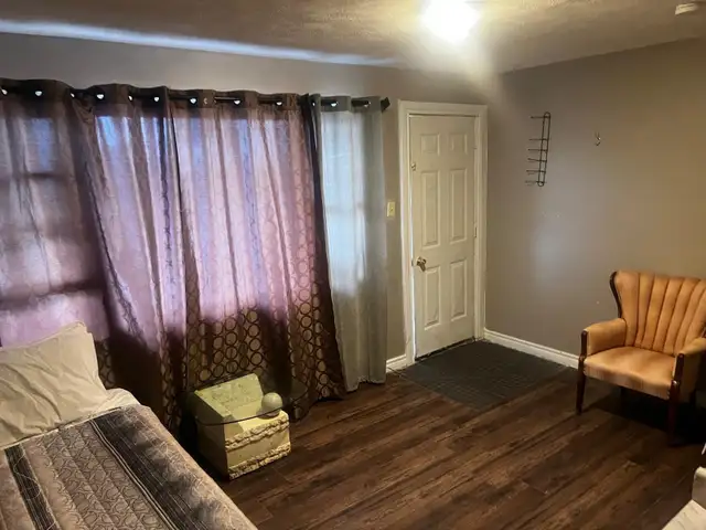 Room available for rent at Nora by the lake Motel in kincardine  in Ontario in Canada - Image 6