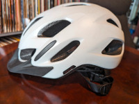 Giant Bike Helmet - XL - White 55-63 CM good shape