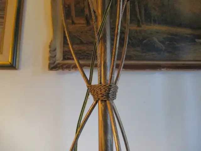 VINTAGE ART DECO STYLE FLOOR LAMP WITH SHADE-BUDDING FLOWERS! in Arts & Collectibles in Laval / North Shore - Image 8