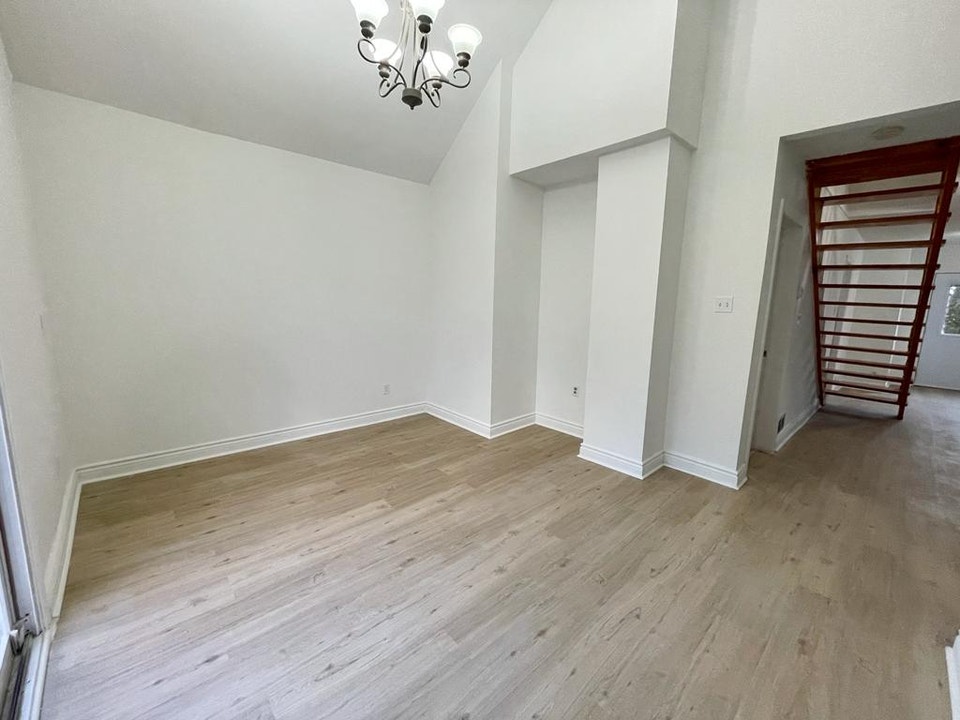 3-Bedroom Home in Toronto for Rent! 5