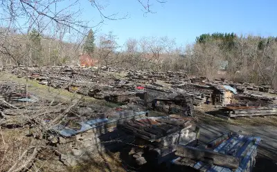 BOIS DE GRANGE ET BOIS RÉCUPÉRÉ-BURY-ESTRIE ENORME CHOIX VARIÉ!, View more