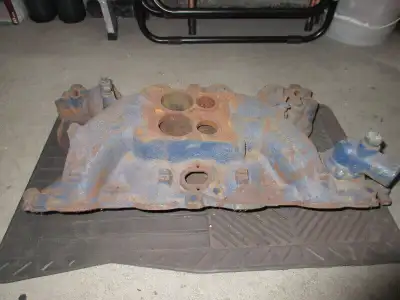 Intake manifold / tubulure d'admission d'air d'origine Ford Torino 1970, 1971 ou Mustang 1971; 429 P...