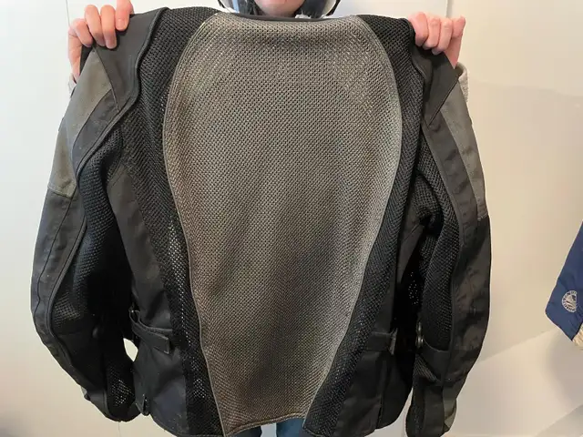 Women's Motorcycle Jacket in Women's - Tops & Outerwear in City of Toronto - Image 9