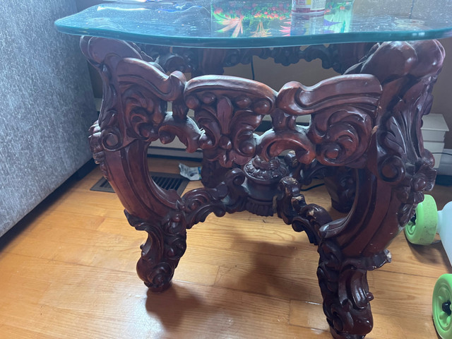 Hand carved coffee table set in Coffee Tables in Moncton - Image 3