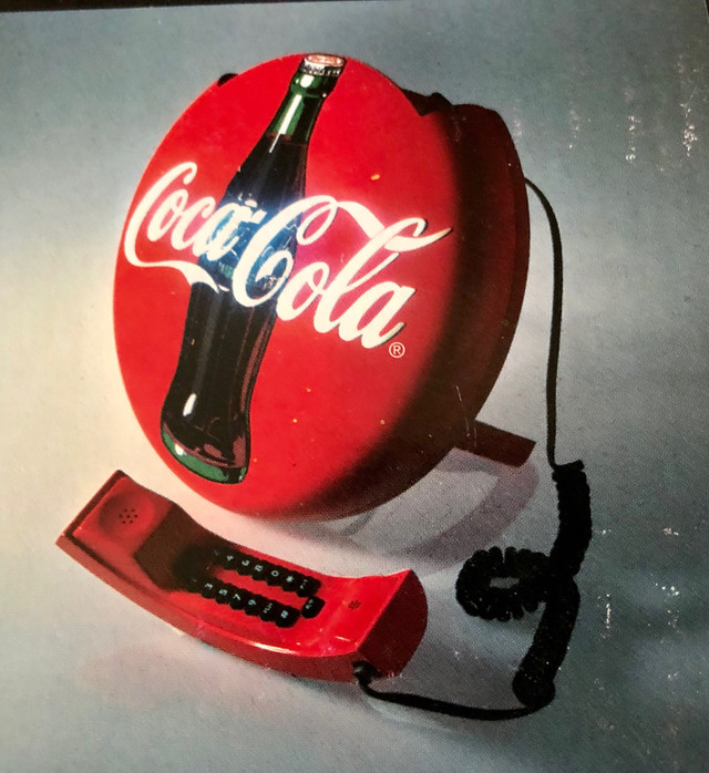 1995 Coca Cola Disc Phone in Arts & Collectibles in Lethbridge