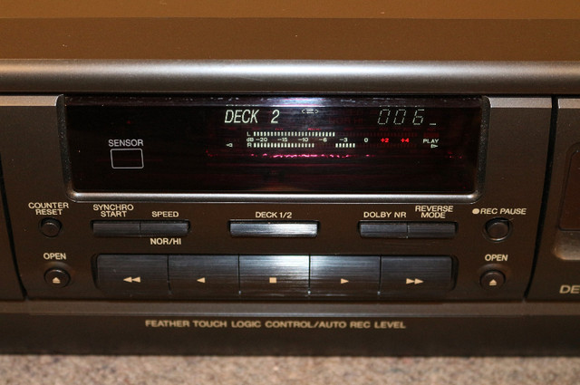 Technics RS-TR180 - Dual Auto Reverse Cassette Deck in Stereo Systems & Home Theatre in Saint John - Image 4