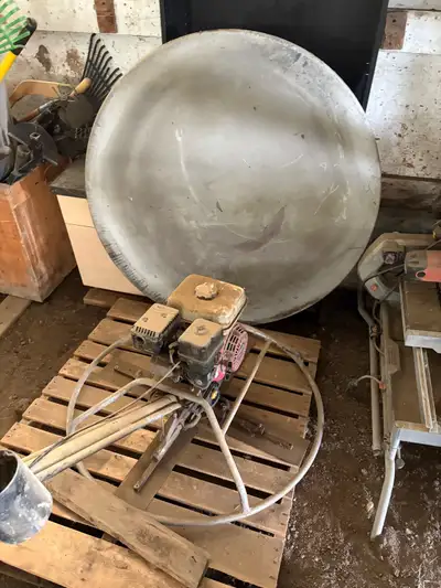 I'm offering a used 36” Bartel power trowel, ready to smooth out your concrete projects with its rel...