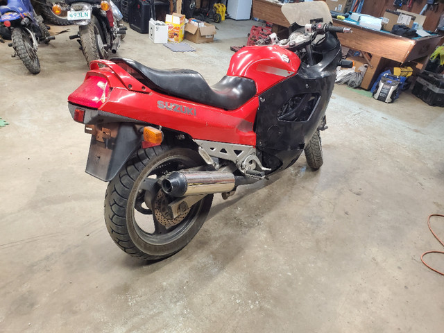 Nice Suzuki GSX-750 Katana in Sport Touring in Swift Current - Image 3