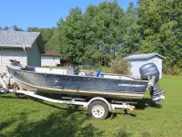 Crestliner 1650 Boat 50 Hp Yamaha motor & Trailer