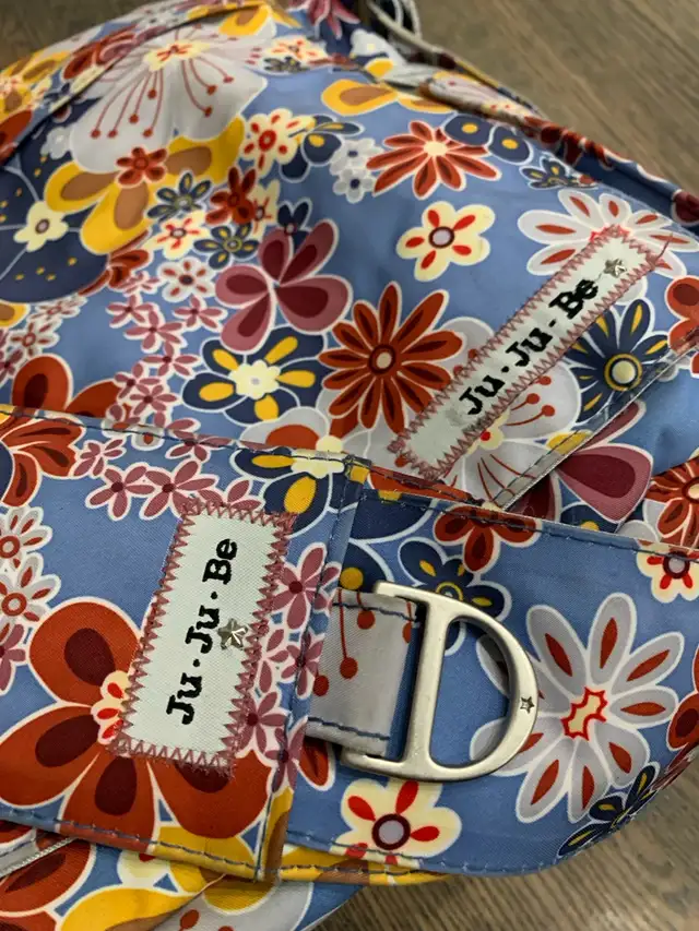 JuJuBe Diaper Bag in Bathing & Changing in Ottawa - Image 3