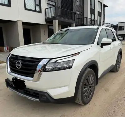SUV white used Nissan Pathfinder sl4wd for sale, View more