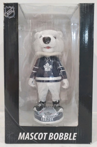 Carlton the bear Toronto Maple Leafs bobblehead 