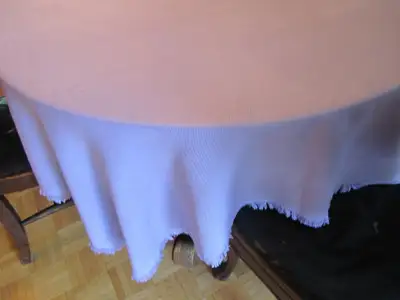 Vintage Nappe TISSÉE  Mont St Hilaire  Ovale mauve rare, View more